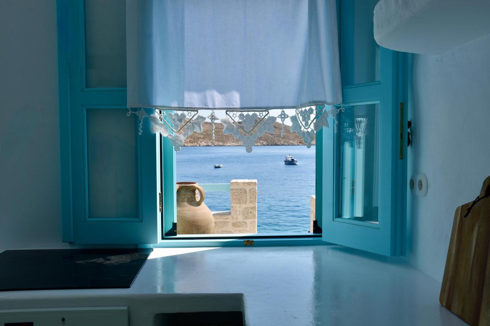 Salt Retreat - Seafront Villa Chalki Town Exteriör bild